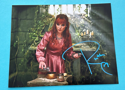 Ruth Connell  -  SUPERNATURAL   -  signed, original Autogramm !!!