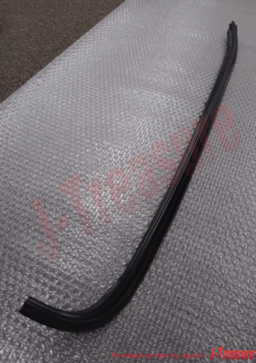 HONDA INTEGRA DC# 94-01 Genuine Front Windshield Molding Right