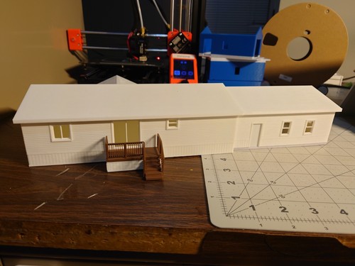 1:64-12 Hill View Court-Movable Garage Doors-Matt's Model Building - Picture 2 of 7