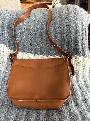 バッグ Vintage Coach Saddle Bag Tan Old Model COACH Vintage 9134 Large Tan Leather Hippie Flap Saddle