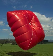 Gleitschirm Retter Cornetto bis 140 kg   Kreuzkappe
