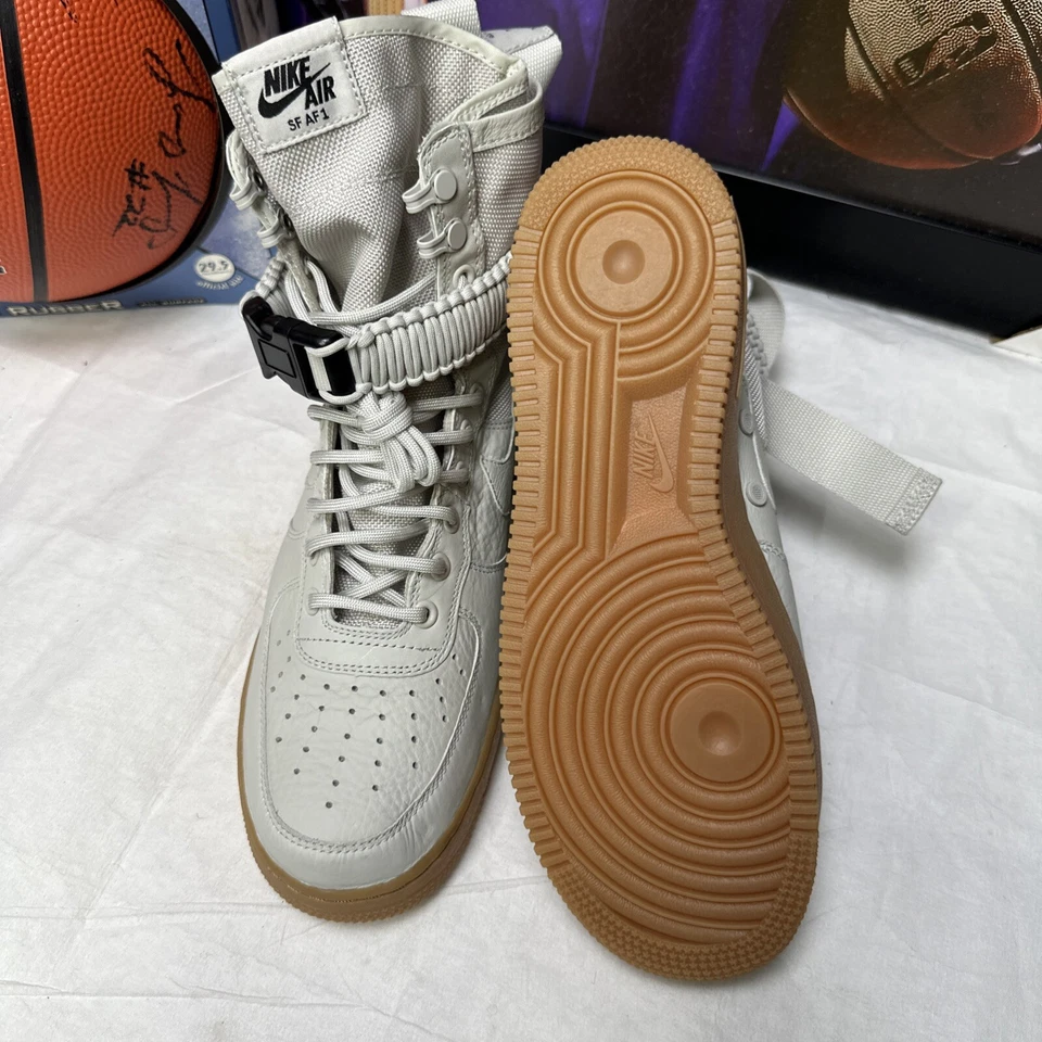 Size 10 - Nike SF Air Force 1 High Light Bone W - Image 2 of 4