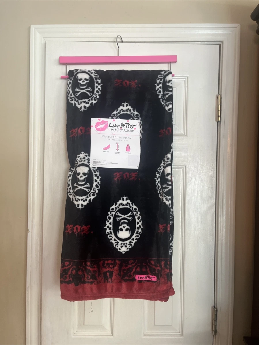 Betsey johnson halloween blanket hot sale