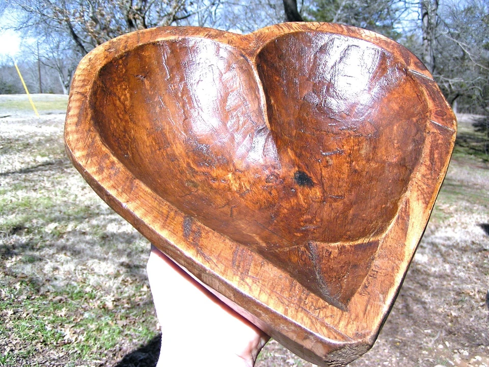 Large Wooden Heart bread bowl 2992 - Image 2 of 4