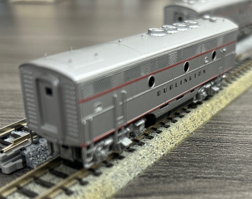 Hallmark Models N Brass EMD F3 Phase II A&B Locomotive Set CB&Q LNIB! - Picture 8 of 18