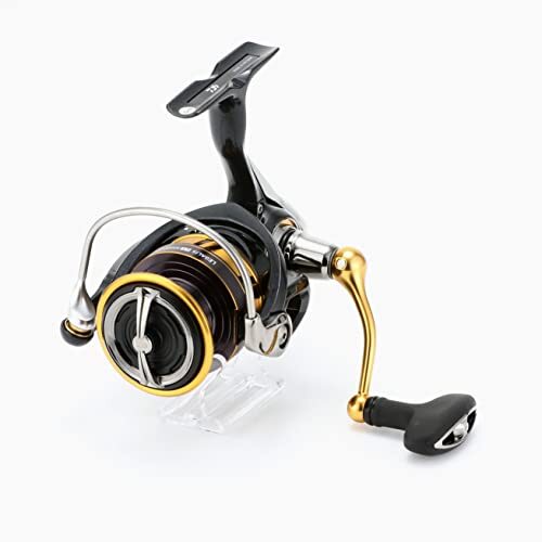 ダイワ 18 レガリス LT3000D-C DAIWA LEGALIS Amazon.com : Daiwa LT3000D-C 18 Legalis Spinning Reel (2018