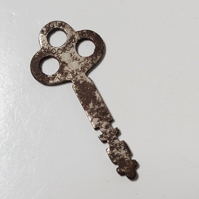 Vtg Eagle Lock Co USA Flat Skeleton Key Marked No 65V Approx 1 5/8'' Cat#SBD35-65