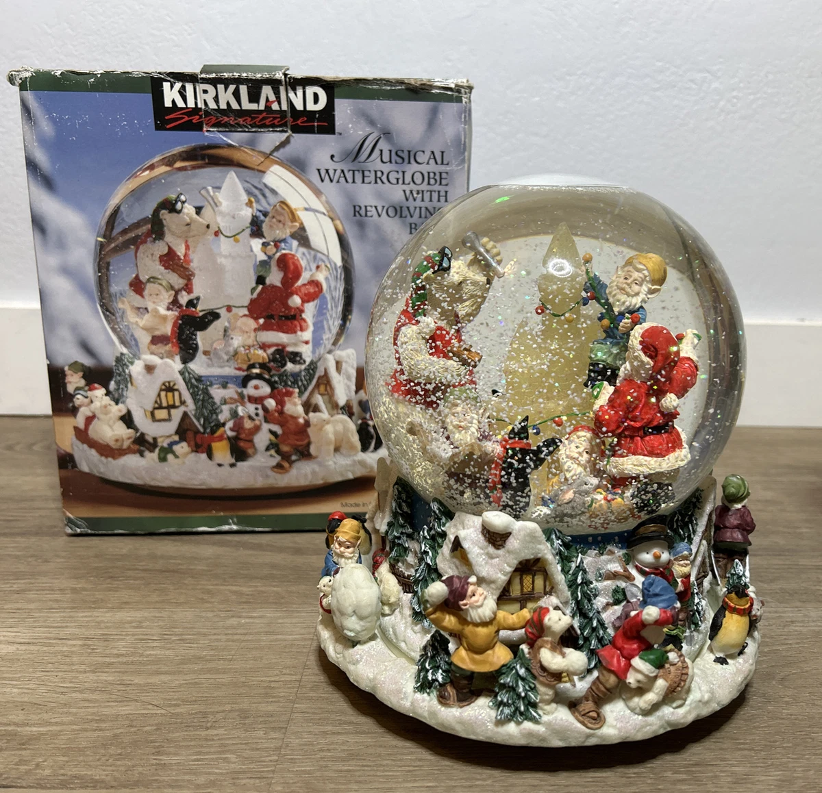 kirkland snow globe