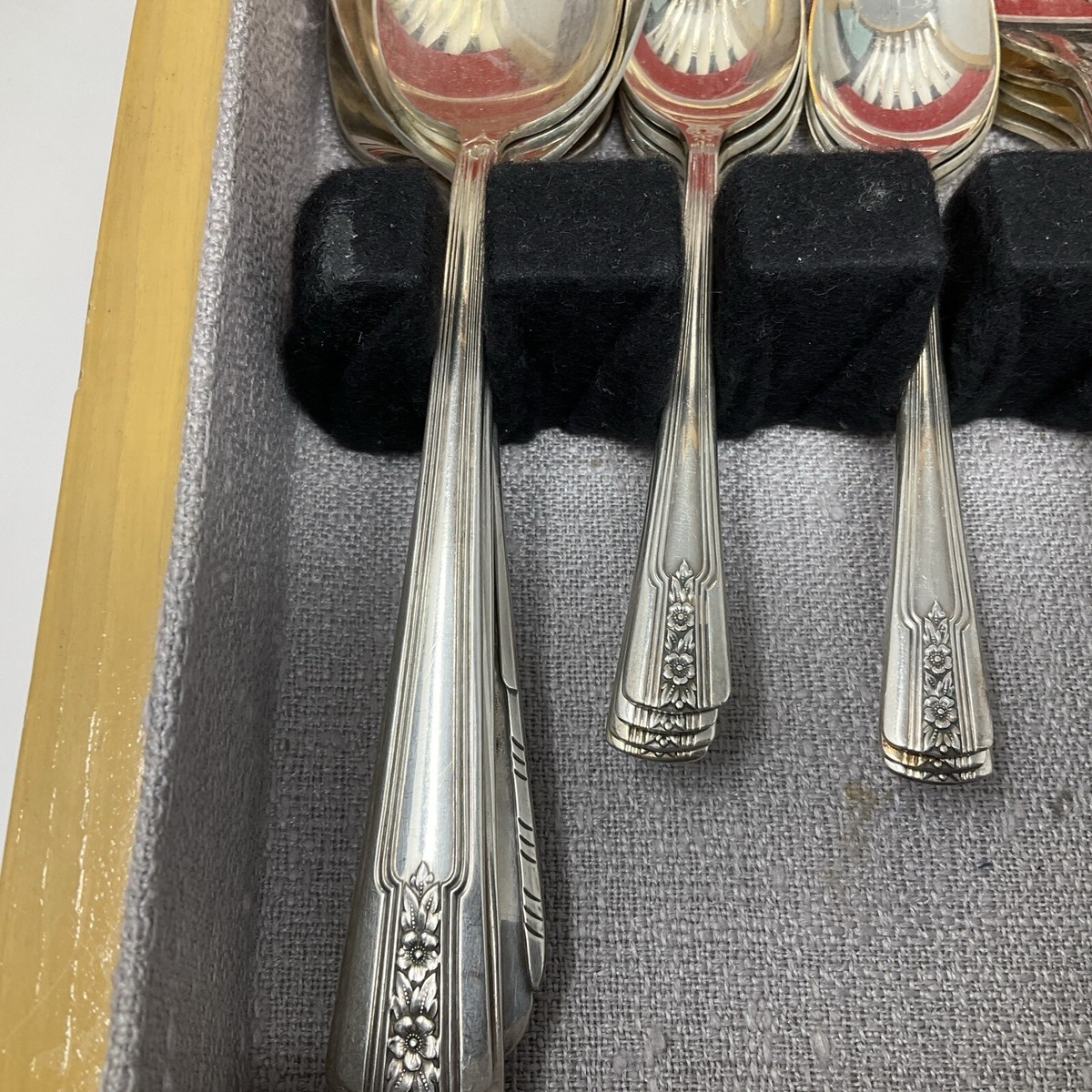 Wm Rogers 51-Piece Silver Plate Place Setting - Louisiana 1938