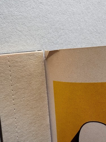 Darkhawk #46 (1994) corner chip yellowing - Picture 6 of 6