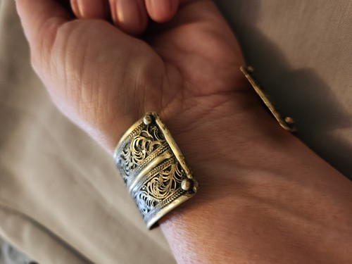 Antique Silver Cuff Tibetan Buddhist Bracelet - Picture 3 of 10