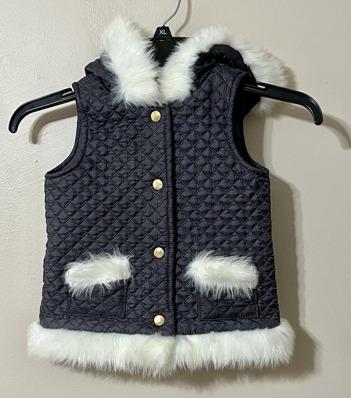 EUC Girls Savannah Quilted Hoodie Sleeveless Vest 4T