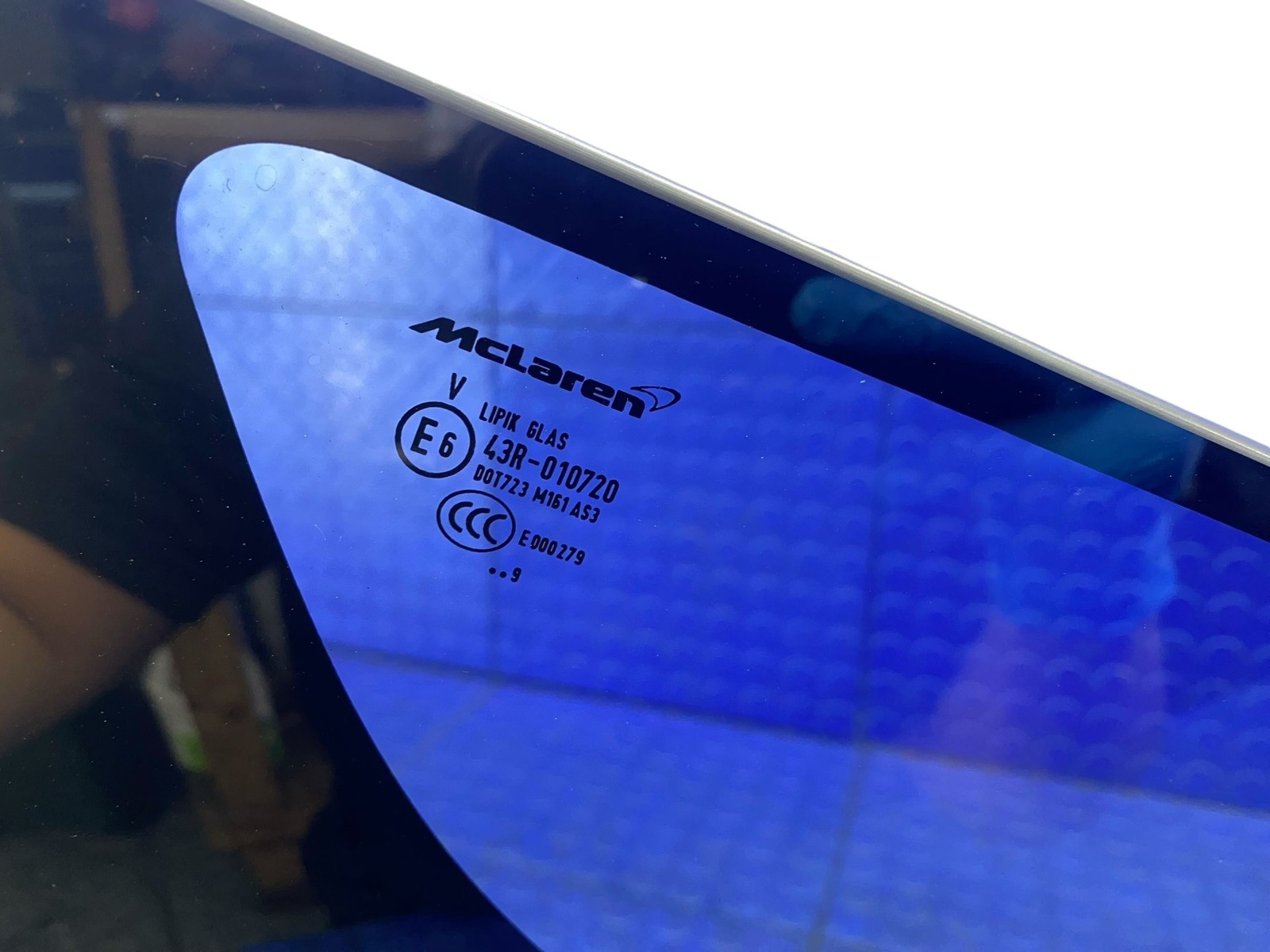 2018-2023 MCLAREN 720S REAR RIGHT QUARTER DECK LID WINDOW GLASS OEM