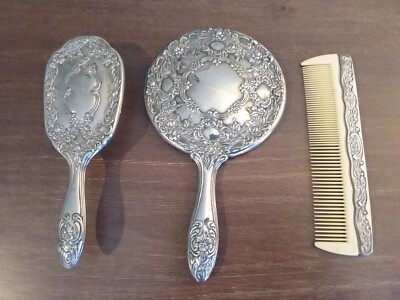 Silverplated Dresser Set - Silver s-l400.jpg main image 2