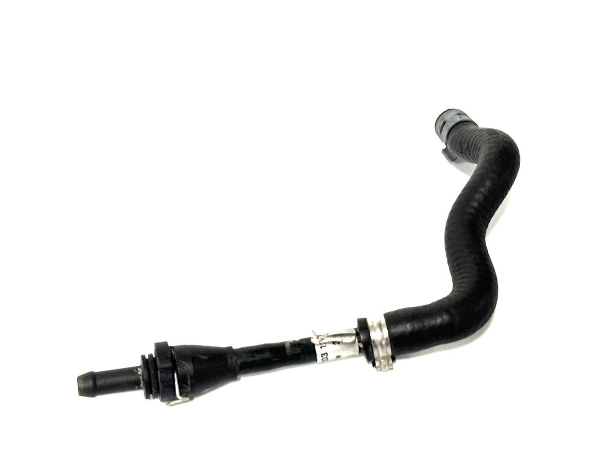W218 MERCEDES 2013 CLS63 AMG Crankcase Ventilation Breather Hose