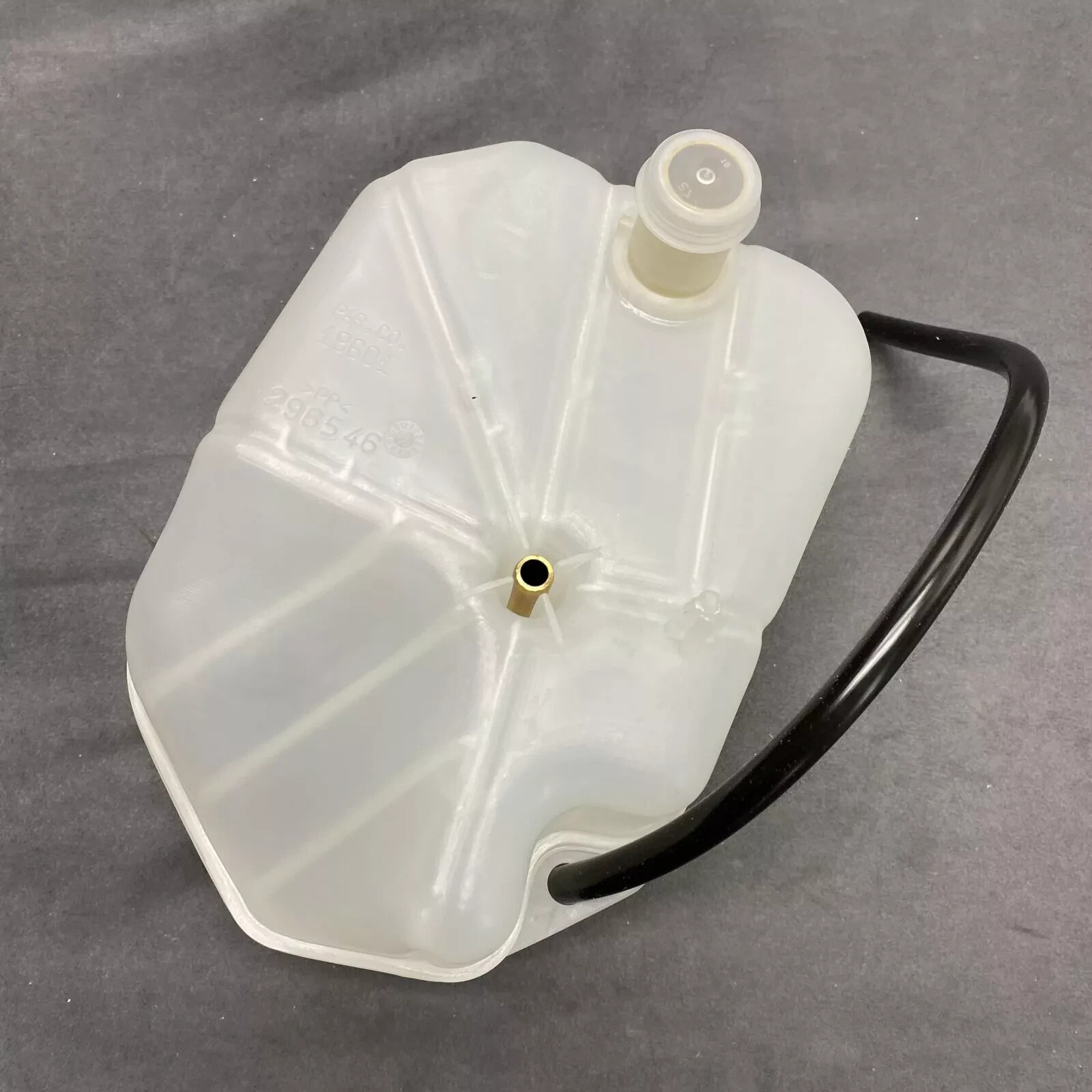Genuine Expansion Tank fits Maserati Granturismo Grancabrio Quattroporte 296547