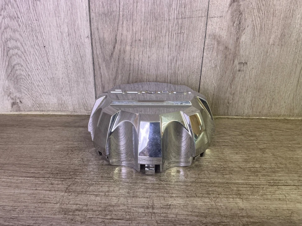 # 20 21 22 23 GMC Sierra Denali 2500 3500 HD tapa central cromada OEM 84307952 Foto 3 de 4