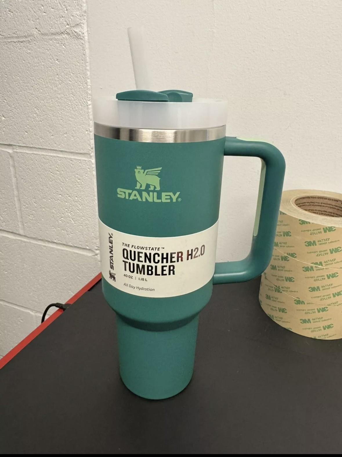 Stanley 40 oz FlowState Quencher H2.0 Tumbler - ALPINE Brand New