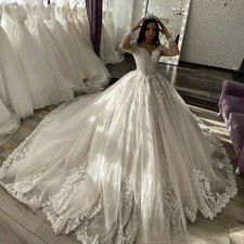 Luxury Weding Dress Long Sleeves V Neck Beading Applique Tulle Chapel Train