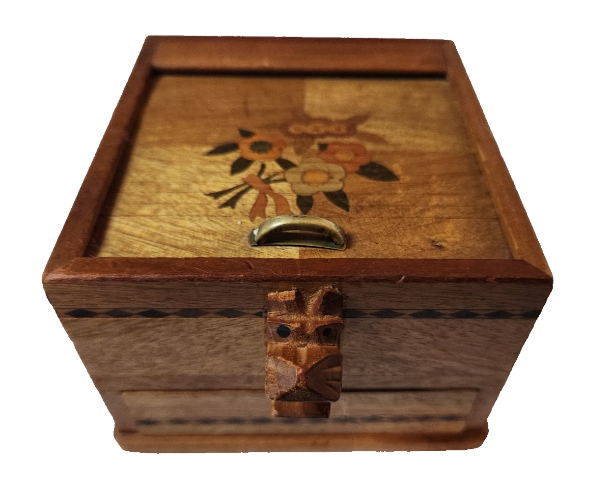 wooden cigarette dispenser box Vintage Wooden Mechanical Cigarette Dispenser Box Inlay Made in Occupied  Japan
