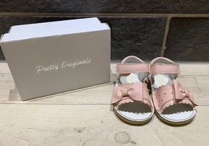 pretty originals sandals