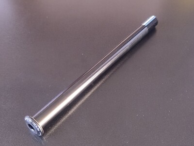 12mm x 172mm x MTB Rear Thru Axle UK