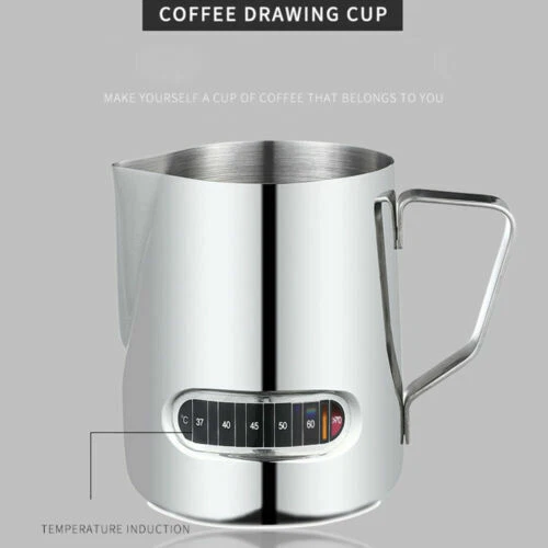 Caraffe e brocche da tavola e portata d'argento