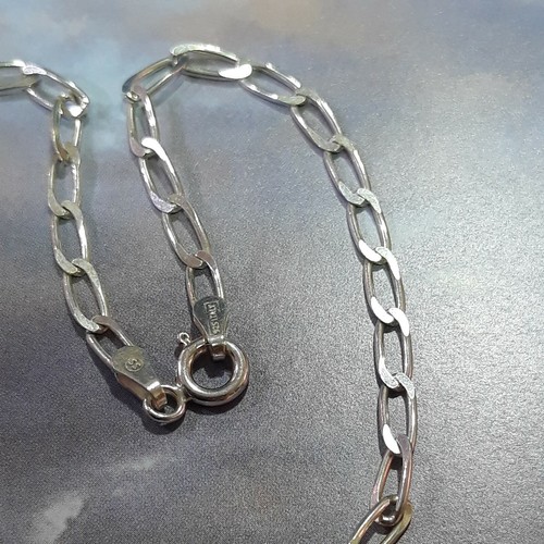 Sterling Silver 925 Chain Link Bracelet - Made in Italy - 9" Long - Picture 4 of 7