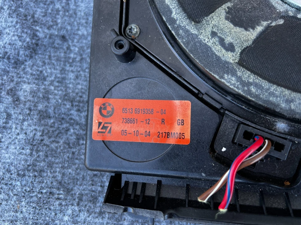 JUEGO DE ALTAVOCES WOOFER DEBAJO DEL ASIENTO IZQUIERDO DERECHO BMW 645CI 650 M6 (2004-2010) OEM Foto 4 de 4