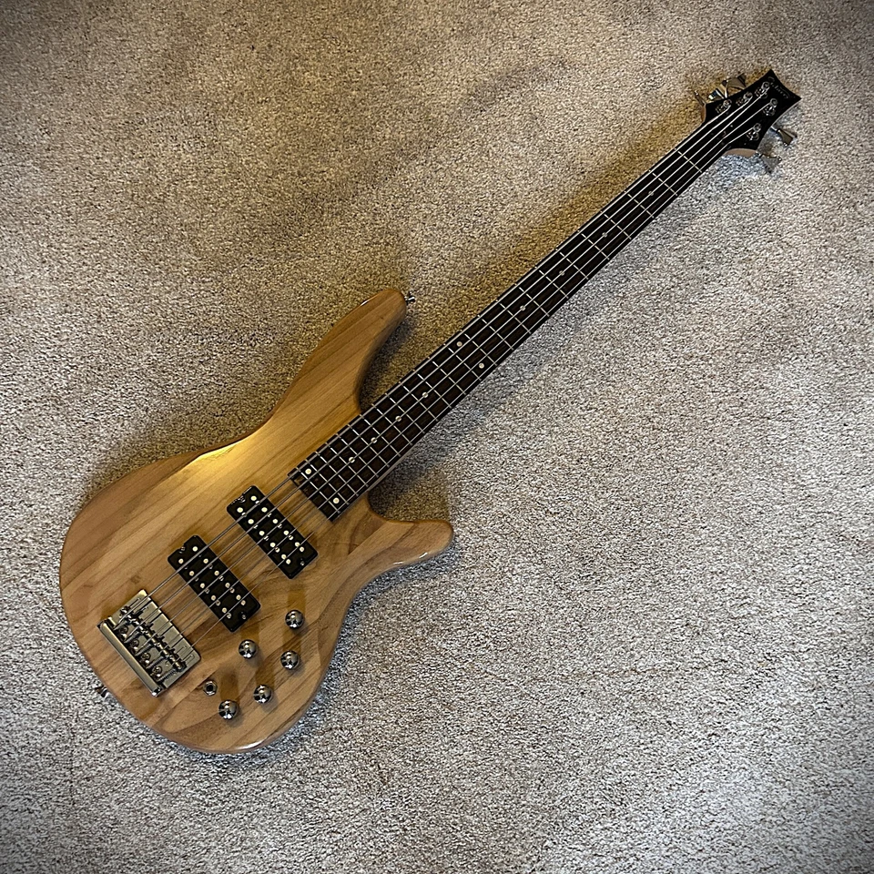 Baixo elétrico natural de 5 cordas com captadores H-H, traste de louro de 24 trastes - Imagem 3 de 4