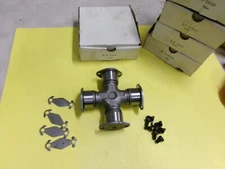 U-JOINT KIT - 5-280X~6-1/2" X 6-1/2"~MT. BOLT HOLES 2-1/2" CENTER TO CENTER