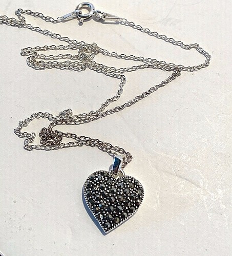 Markasiten Herz Anhänger an einer Sterling Silber Kette Halskette - Bild 1 von 5