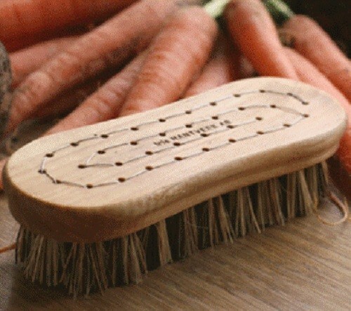 Birchwood Handled Vegetable Brush with union Blend Bristles - Picture 1 of 1