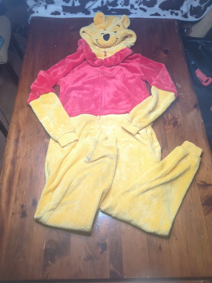 Disney Winnie The Pooh Disfraz para Adulto Pijama de Peluche Cremallera Sudadera con Capucha Talla Pequeña Foto 2 de 4