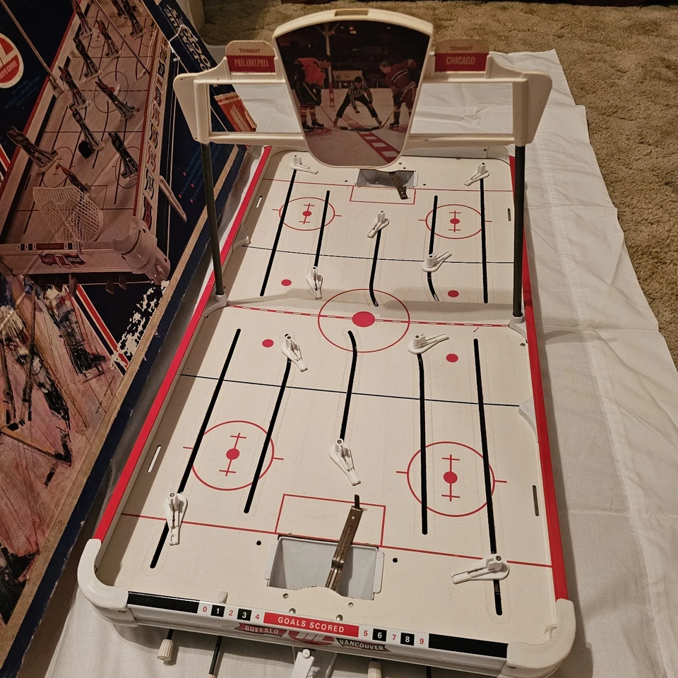 复古西尔斯职业曲棍球桌面比赛 1970 - Buffalo & Vancover 带盒! — 第 4/4 张图片