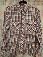 Vintage Light Weight Wrangler Short Sleeve Button Up Made In USA Size M