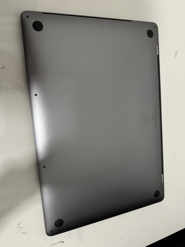 Apple MacBook Pro 16'' Core i9 2.3GHz 1TB SSD 16GB RAM MVVK2LL/A Gray 2019 - Afbeelding 18 van 23
