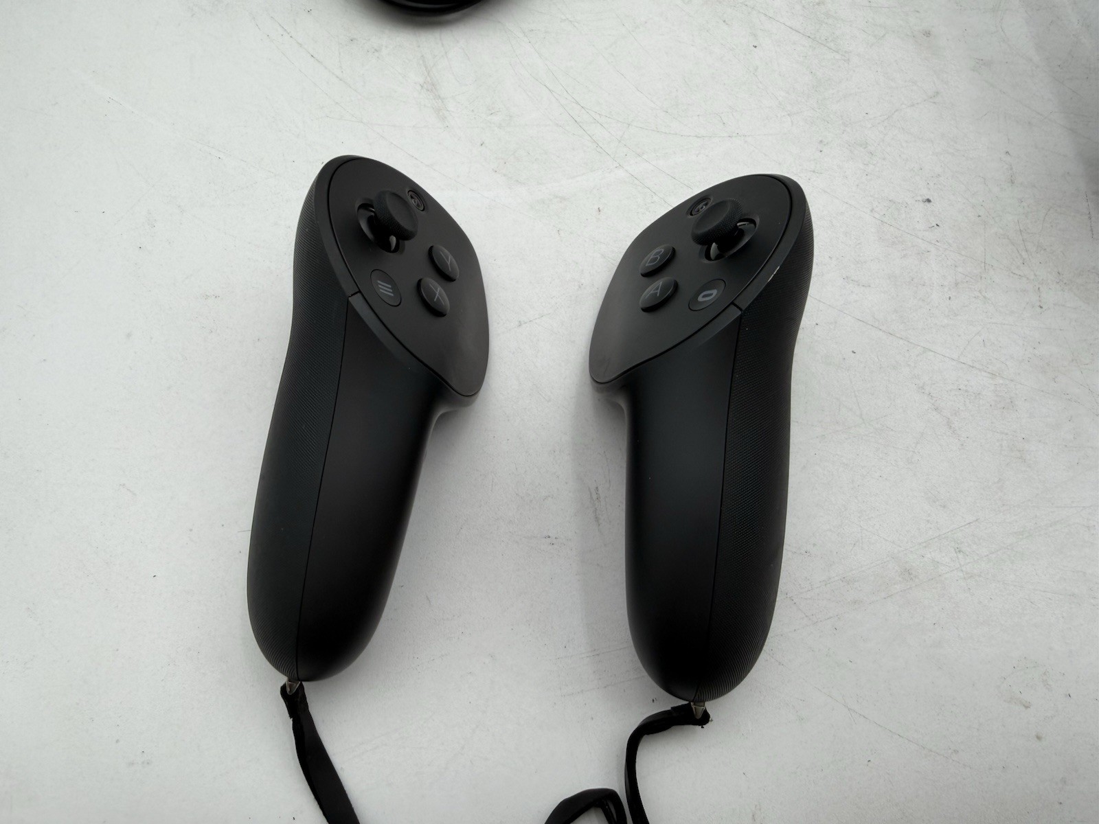 Meta Quest Pro 256 GB Virtual Reality Headset W/Controller & Dock Black alternate view 3