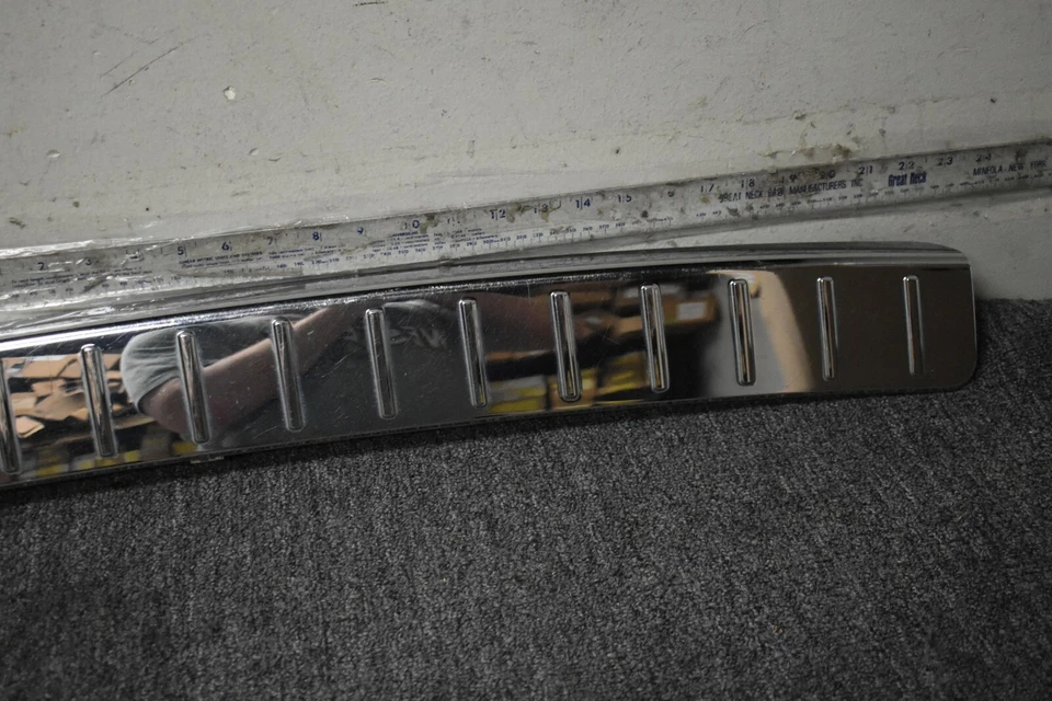 2010-2012 MERCEDES BENZ GL550 STEP PAD FABRICANTE DE EQUIPAMENTO ORIGINAL - Imagem 3 de 4