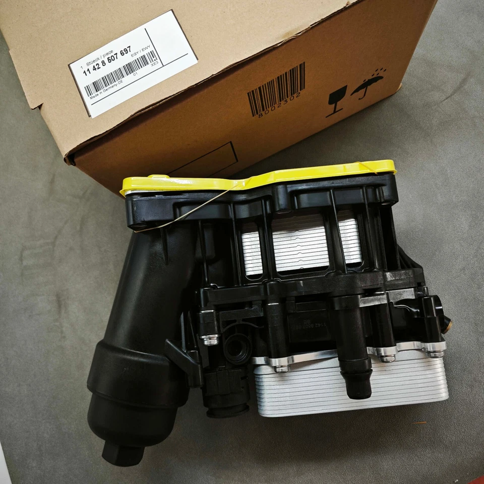 11428507697 Oil Filter Housing for BMW 2014-2016 3.0T 535D  NEW Foto 2 de 4