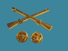 U.S MILITARY INFANTRY PIN CROSSED RIFLES METAL HAT LAPEL BADGES 1 3/4 ARMY 
