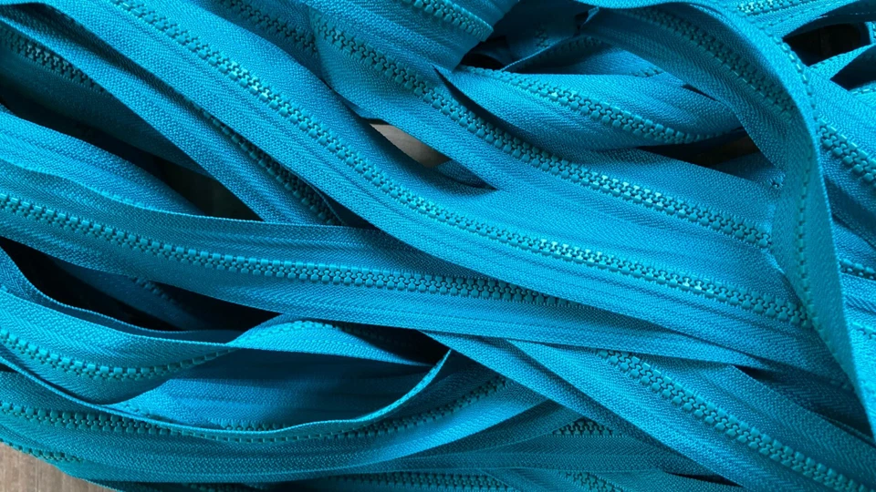 Lots of Meters Teal YKK Zipper Coil Chain 5/8" - Image 2 of 4