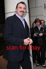 Magnum PI - Tom Selleck - Exclusive PHOTO 8x10 Rare FOTO 43742