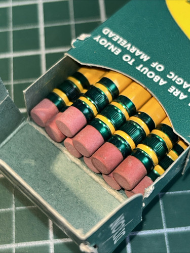 Vintage Dixon Ticonderoga Blei #1388 #2 10 Bleistifte in grüner Box Ethan Allen - Bild 2 von 14