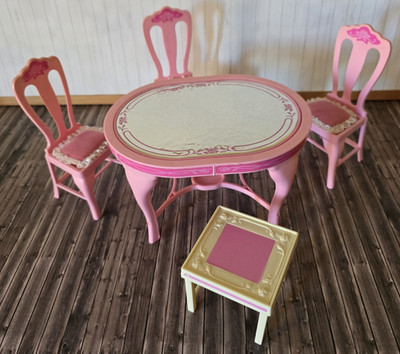 Mattel Barbie Vintage Möbel 80er Living Pretty Sweet Roses: 2 Tische, 3 Stühle