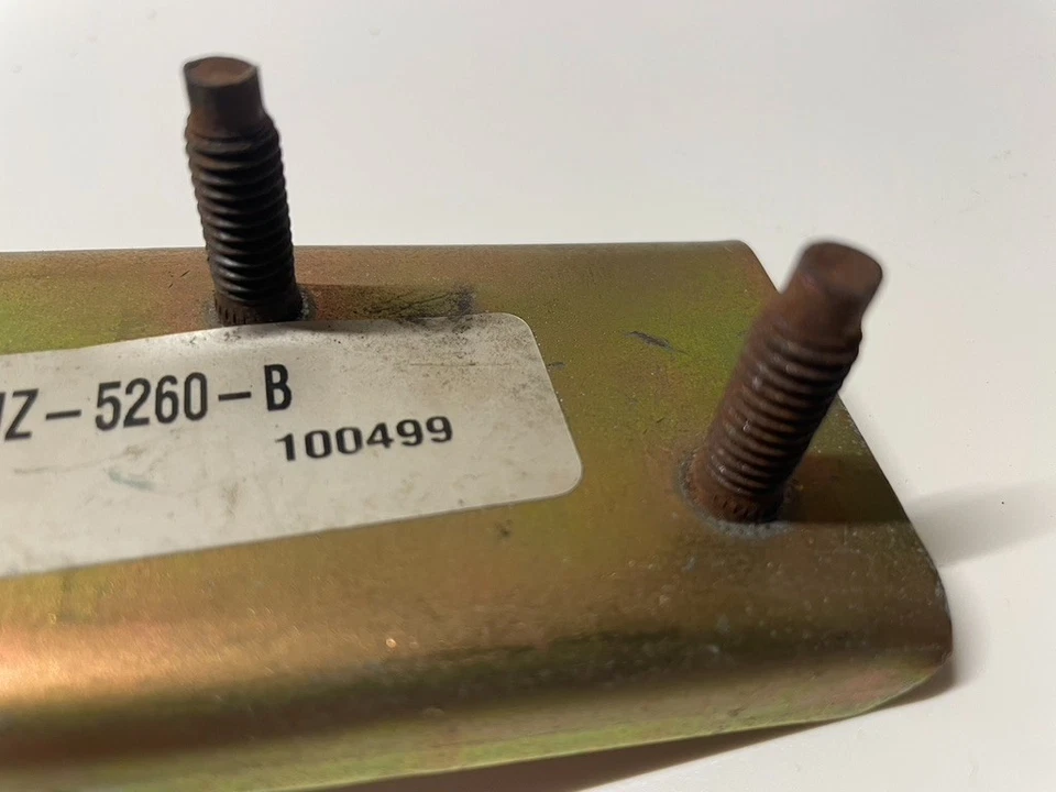 Ford Truck F-250 1987-1988 soporte de suspensión de escape E7UZ-5260-B nuevo stock antiguo Foto 2 de 4