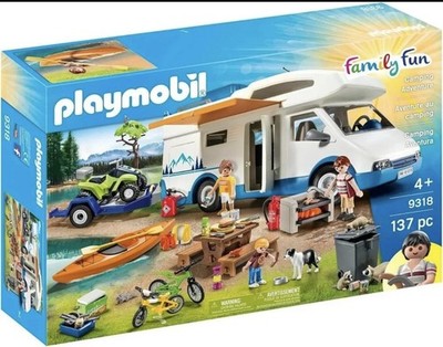 PLAYMOBIL Familiy Fun 9318 Camping Set 137 Teile Spielzeugauto mit Anhänger