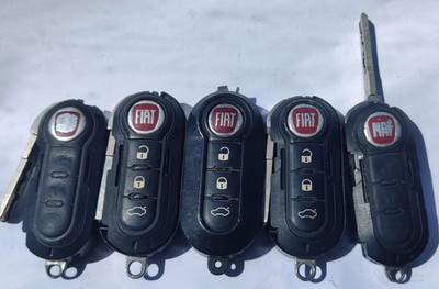 RESTPOSTEN 5x ORIGINAL GEBRAUCHTE 3 TASTEN KLAPP-FERNBEDIENUNG SCHLÜSSELANHÄNGER für Fiat 500 ID46, GETESTET