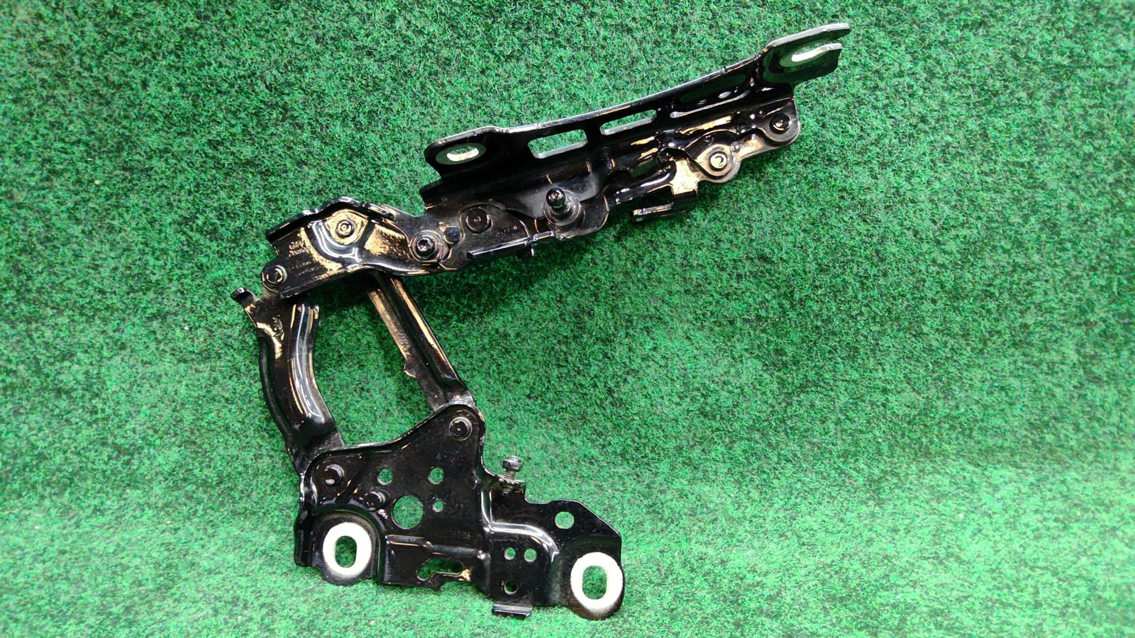 2019-2022 Bmw 330i Left Hood Hinge Jet Black 668 Oem 41008494431