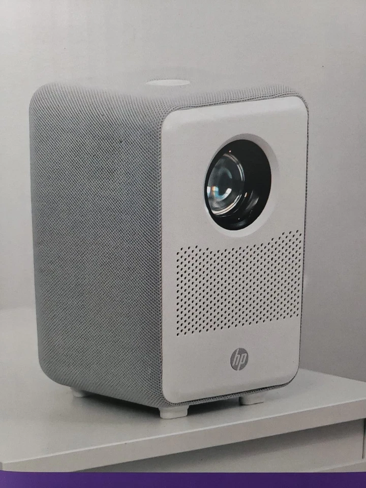 HP LCD Projector CC200 Short-Throw FullHD 1080p With Roku Express And 84" Screen - Image 2 of 4